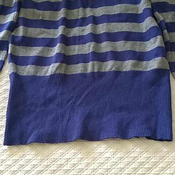 Guess Women's Knit sweater size Large Off Shoul Stripe Pull Over EleganteCasual - Picture 4 of 5